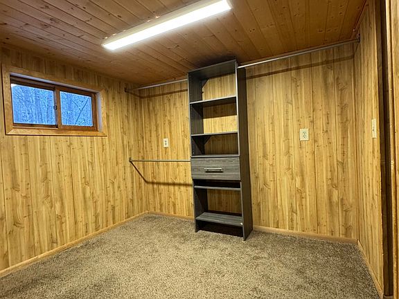 4th image of 1360 Gull Rd