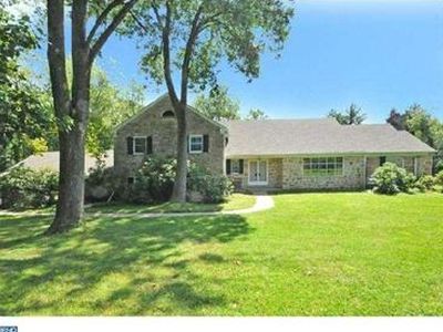 1821 Paper Mill Rd, Meadowbrook, PA, 19046