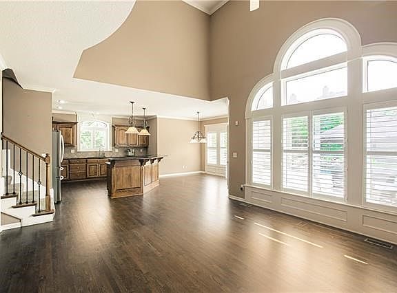 5th image of 14914 Outlook Ln