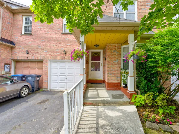 3 Desert Sand Dr, Brampton, ON L6R 1P9