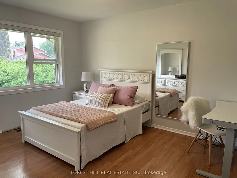505 Fanshawe Park Rd E — Photo 15