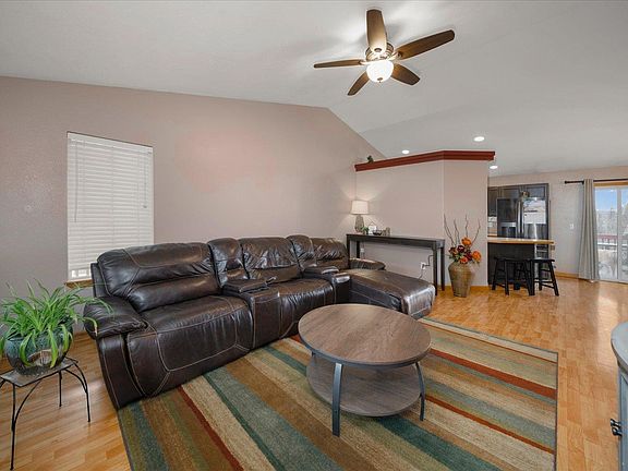 5th image of 4913 E 14th Ave