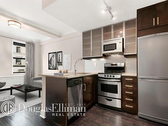 2nd image of 210 W 70th St APT 406