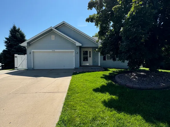5903 S 160th St, Omaha, NE 68135