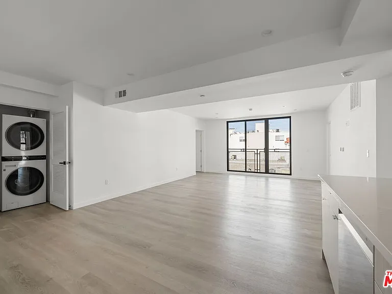 3755 S Canfield Ave #301 — Photo 10