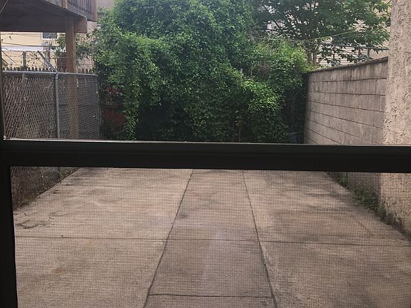 5th image of 1604 Annin St