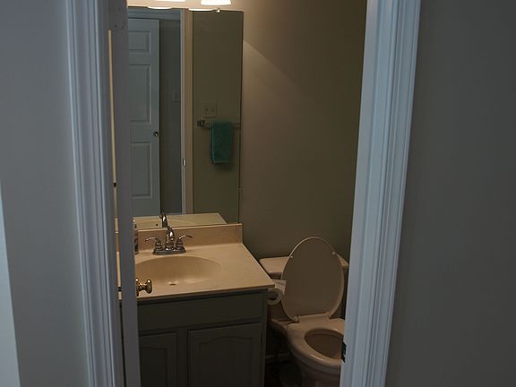 Powder Room off Foyer
