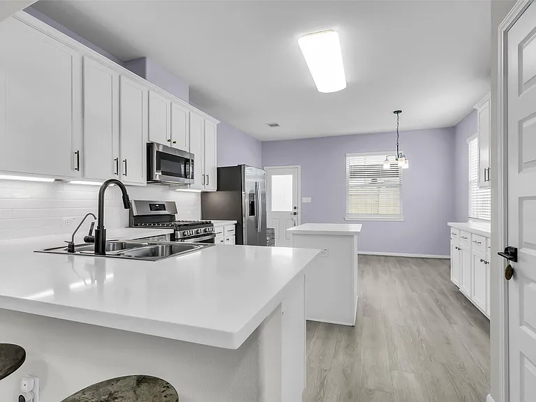 5338 Walker St — Photo 11