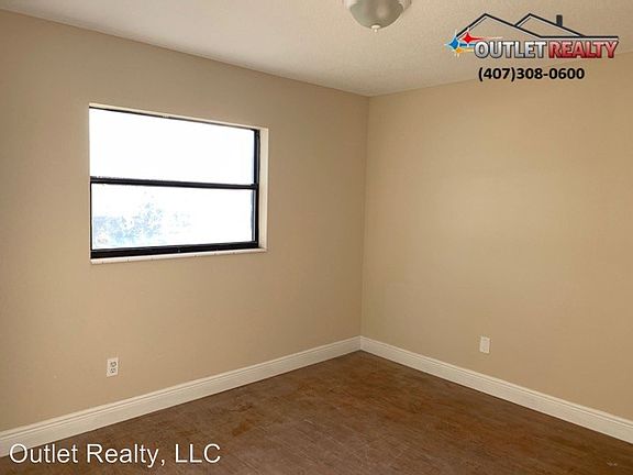 3rd image of 4638 Julie Ln