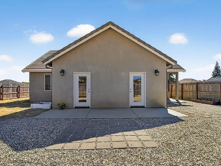 19009 Compass Dr — Photo 21