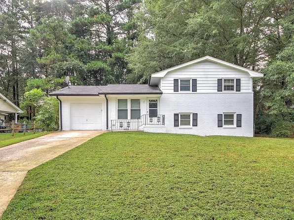 6465 Rabun Rd, Morrow, GA 30260