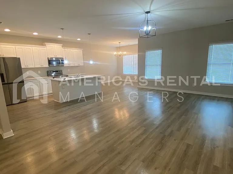 240 County Road 1701 — Photo 17