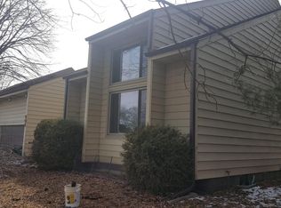 908 50th St, West Des Moines, IA 50265