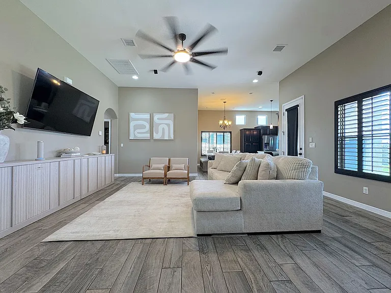 809 Angram Pl — Photo 4