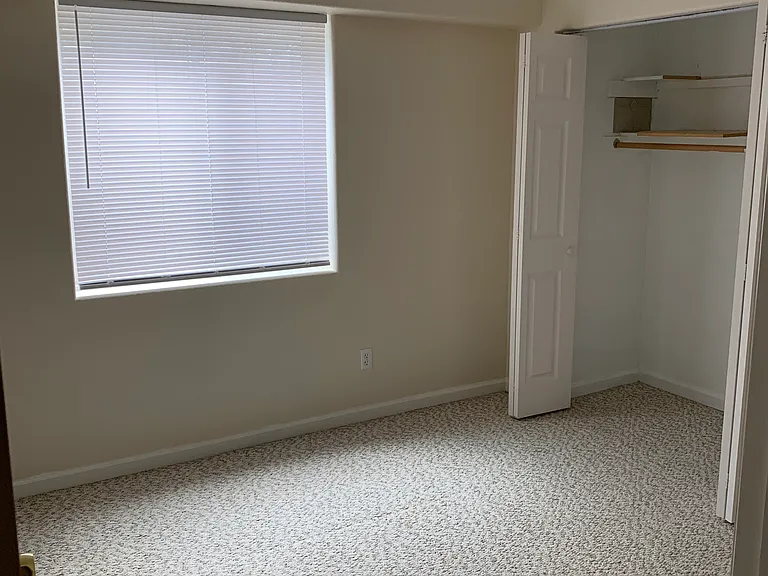 340 W Spaulding Ave S — Photo 17