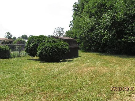 3rd image of 4180 S Washington St