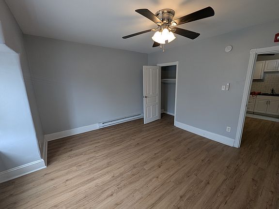 4th image of 48 E Washington Ln #3F