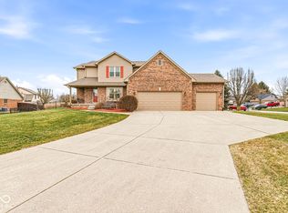 322 Samuel Dr, Whiteland, IN 46184