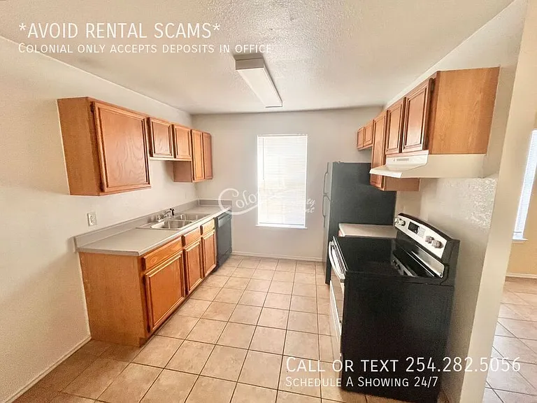 1703 Benttree Dr #B — Photo 5