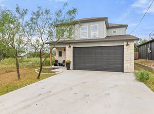 855 Cypress Ln, Cottonwood Shores, TX 78657