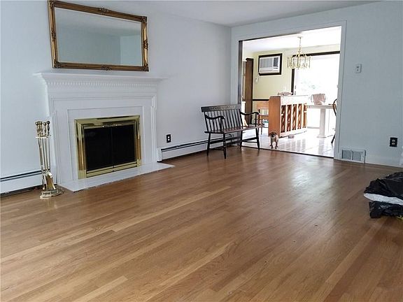 3rd image of 260 Glen Hills Dr