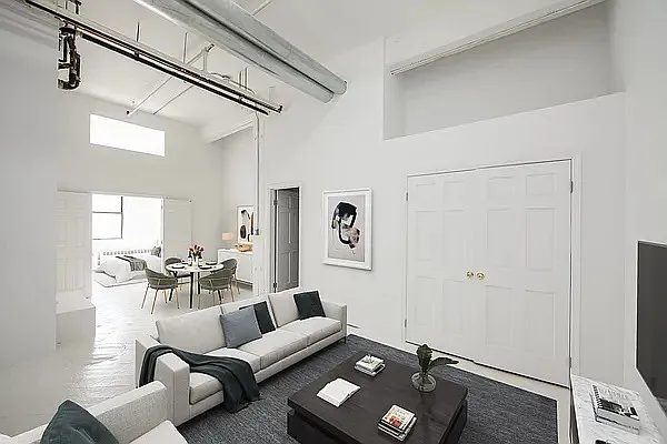 Rented by MATTHEW D HOMAPOUR, LREB | media 31