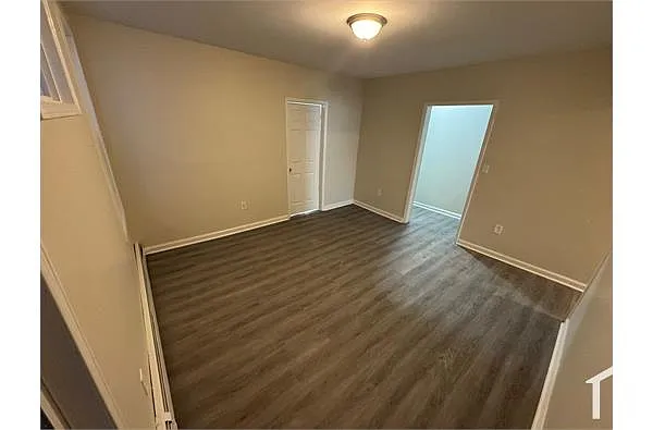 Building Photo - 426 S 17th St #1