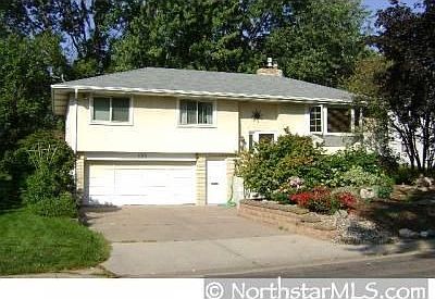 1st image of 121 17th Ave N