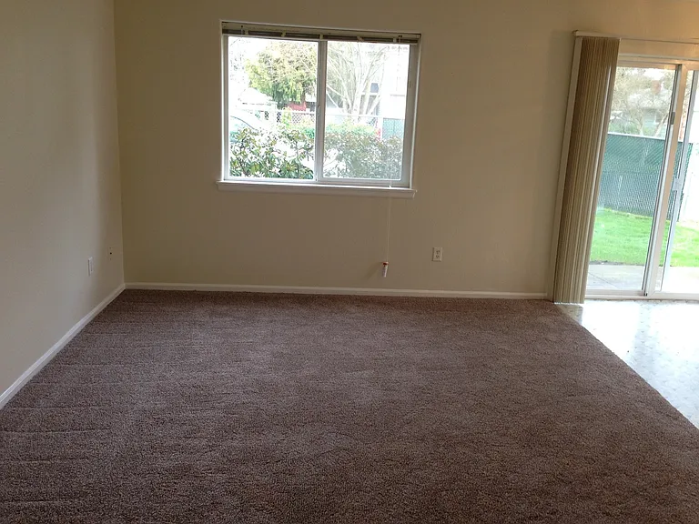 80-84 E Rosewood Ave #88 — Photo 6
