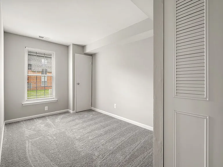 25-web-or-mls-apartment-1-11