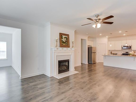 4th image of 2929 Rambler Dr