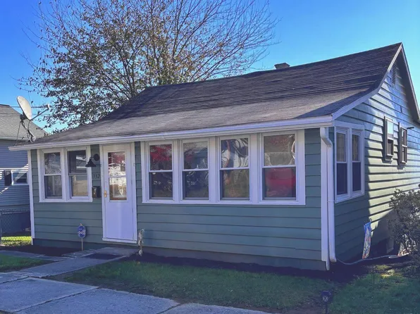 732 W 6th St, Lewistown, PA 17044