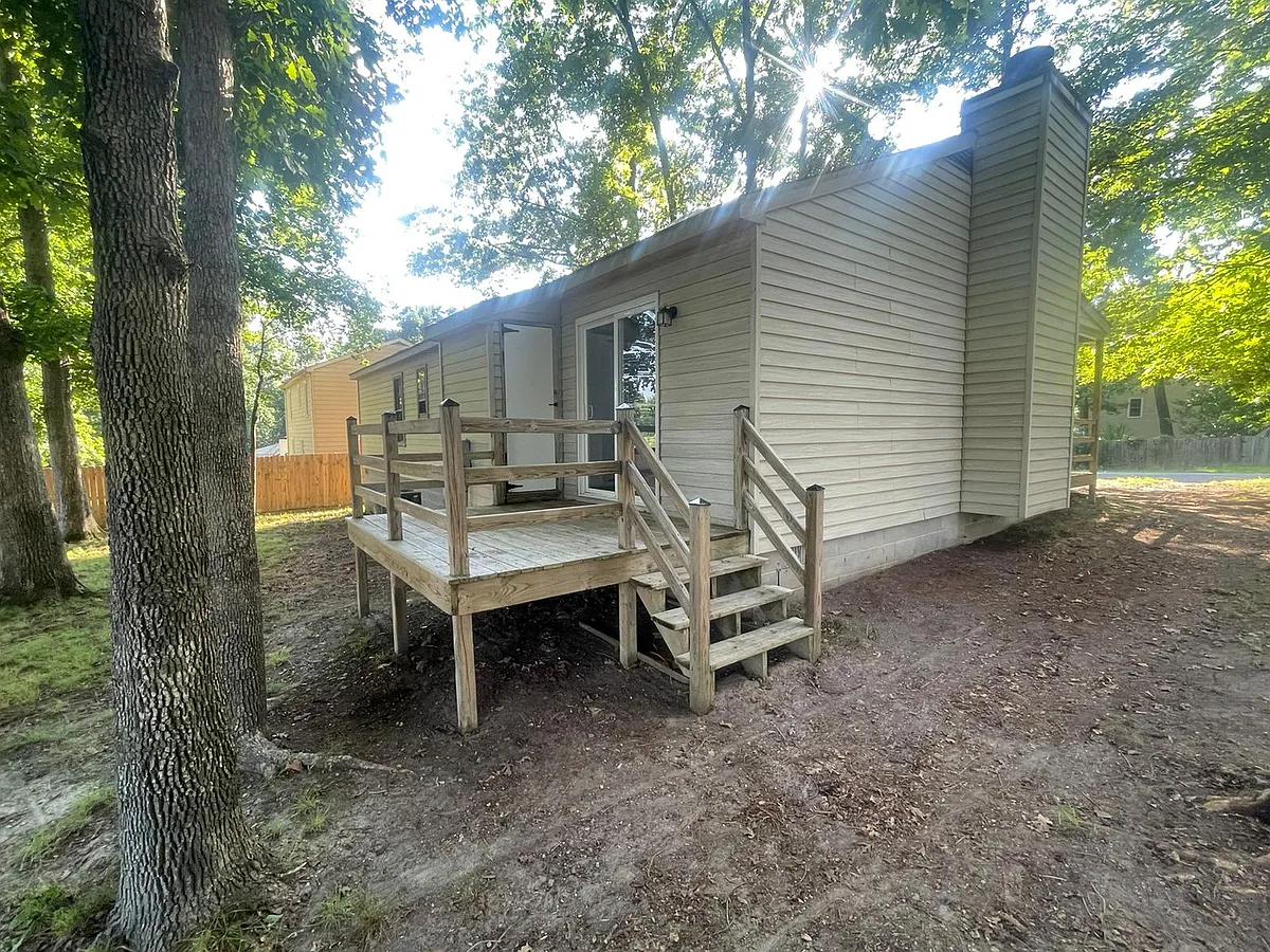 Rear - 6943 Mason Run Dr