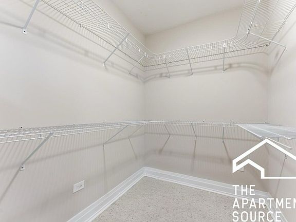 4th image of 1007 N California Ave #2F