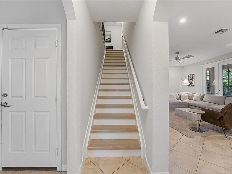 10731 Ivanhoe Ln — Photo 18