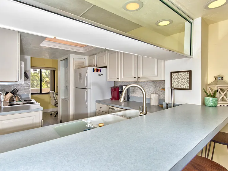 7500 Estero Blvd #202 — Photo 12