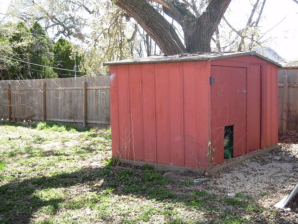 2nd image of 510 E Main St