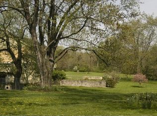 520 Plymouth Rd, Blue Bell, PA 19422