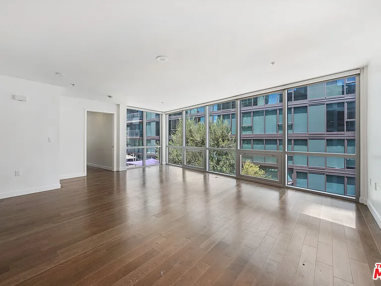 901 S Flower St #601 — Photo 2