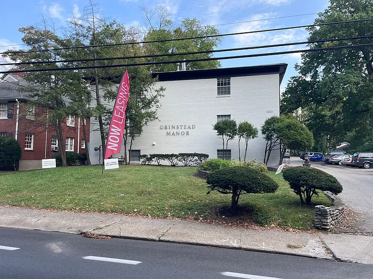 Grinstead Manor Apartments — Photo 17