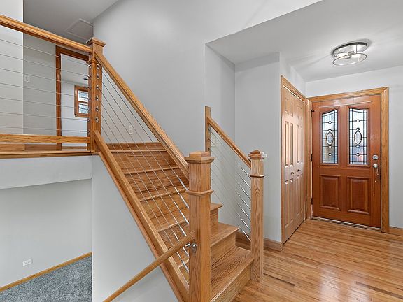 3rd image of 1661 Clay Ct