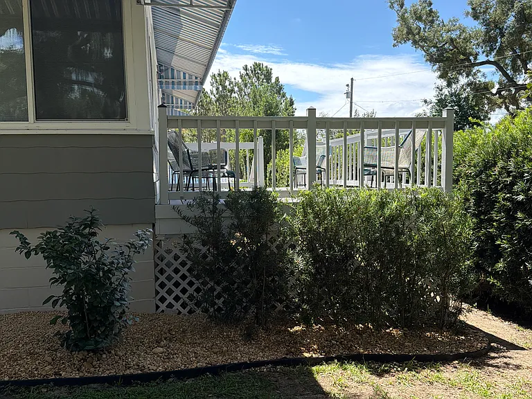1550 Clay Blvd — Photo 19
