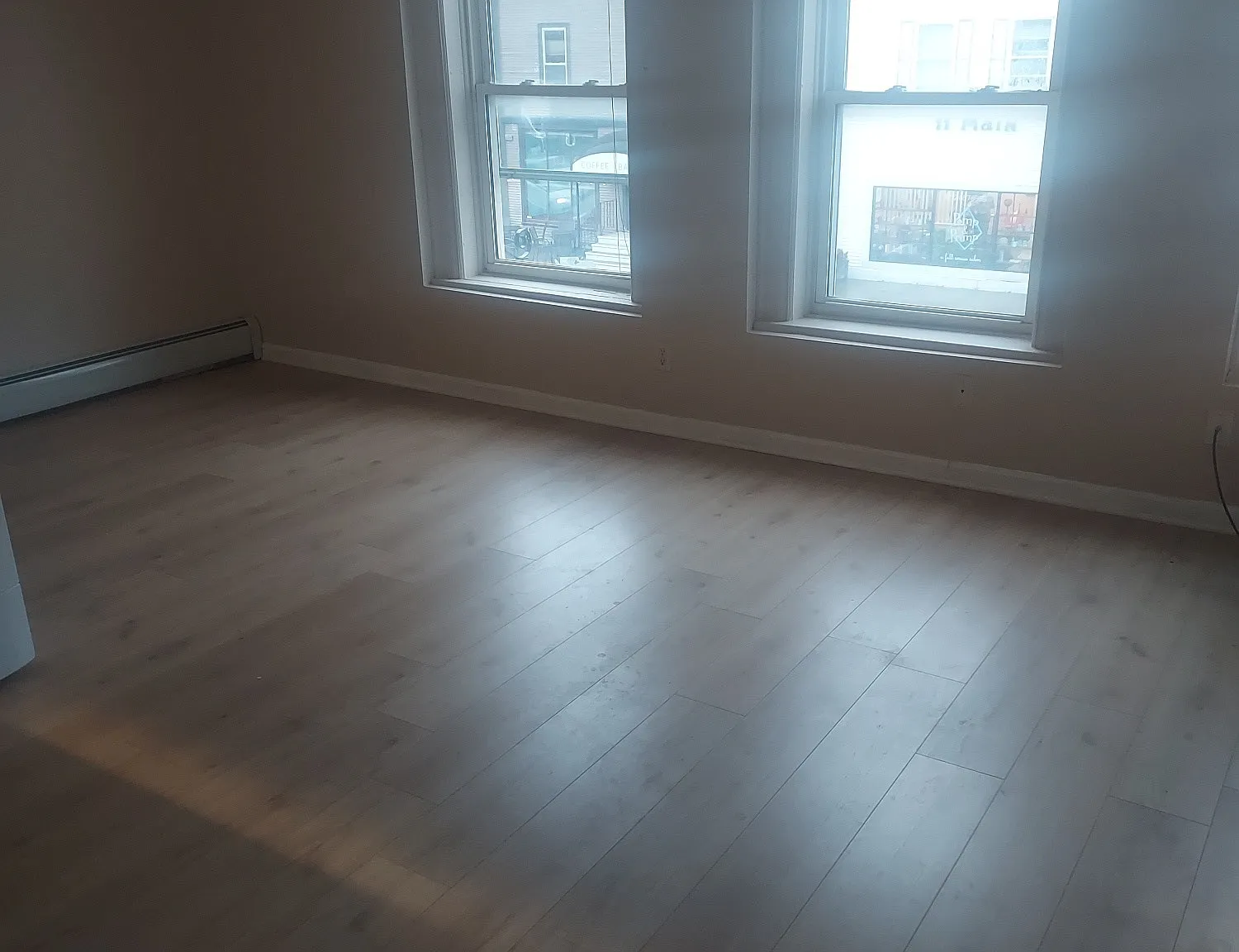 10 Main St — Photo 1