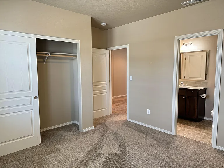 2925 Cashmere Dr — Photo 25