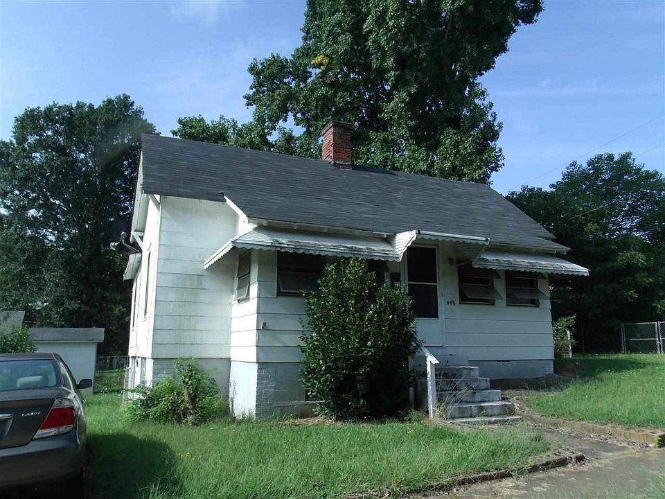 1st image of 440 Kingston St