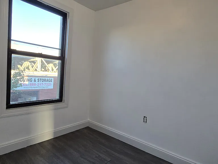 171 9th St #3 — Photo 8