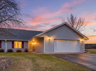 320 Willink Dr, Baldwin, WI 54002
