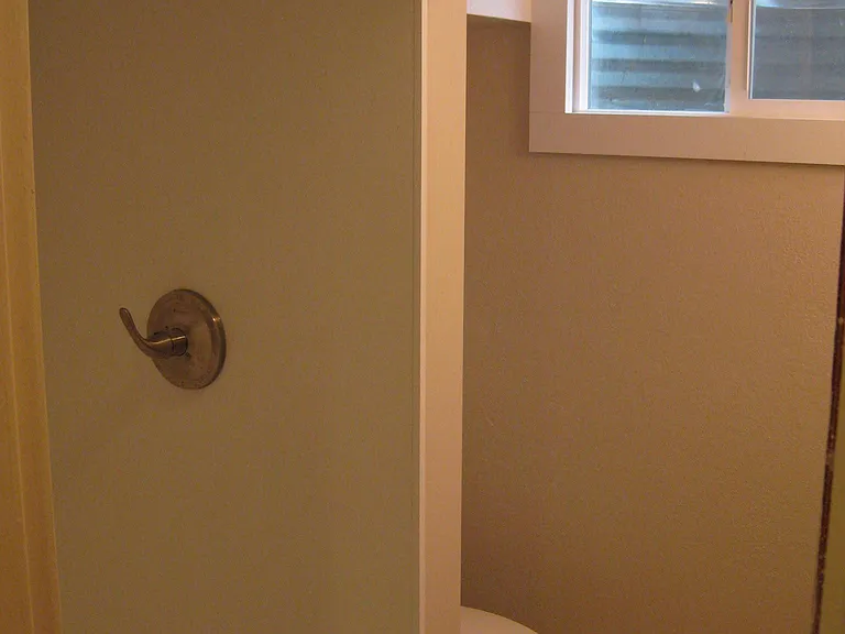 1335 Revere St — Photo 5