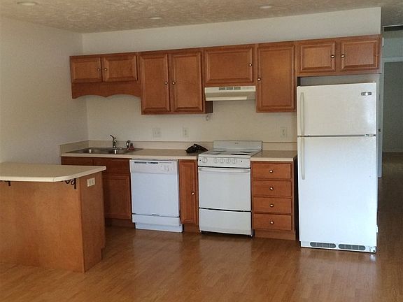 2nd image of 617 W Maryland St