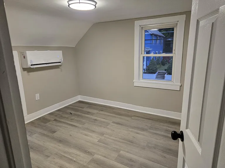 17 Maple Ave — Photo 11